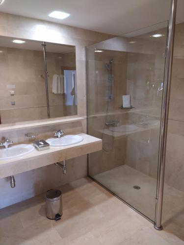 Vannituba majutusasutuses Anfi del Mar Tauro Golf 1 Emerald Club