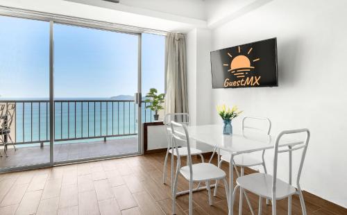 Nespecifikovaný výhled na moře nebo výhled na moře při pohledu z aparthotelu
