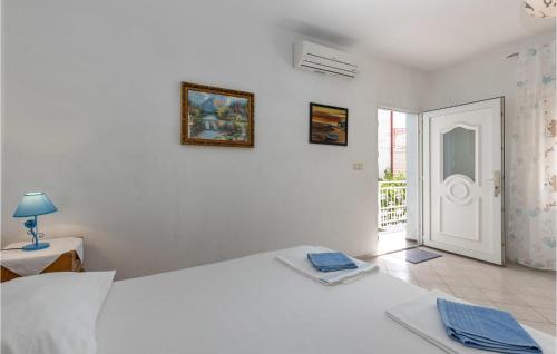 Gallery image of Amazing Apartment In Crikvenica With Kitchenette in Crikvenica
