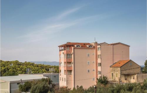 One-Bedroom Apartment In Makarska