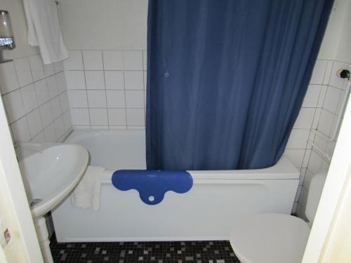 Ванна кімната в Värdshuset Engelbrekt