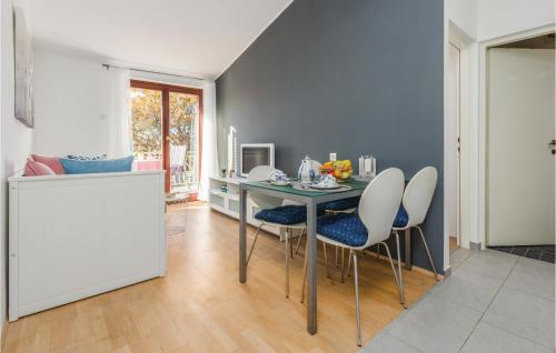 One-Bedroom Apartment In Porec