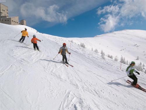 Apartment in Fresach near Ski Slopes & Lake im Winter
