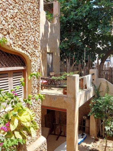 Balkoni atau teres di Samaki House