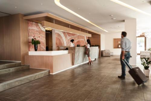 Lobbyen eller receptionen på Kriti Hotel