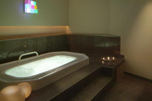 Koupelna v ubytování Good Life Hotel Zirm