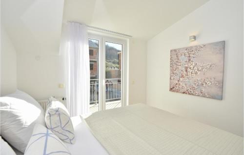 Кровать или кровати в номере Stunning Home In Podstrana With Wifi