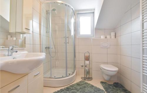 Ванная комната в Stunning Home In Podstrana With Wifi