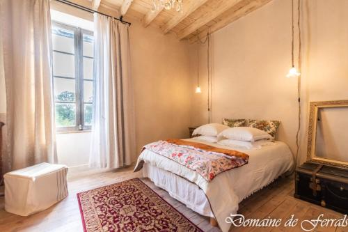 Ένα ή περισσότερα κρεβάτια σε δωμάτιο στο Cosy a la campagne