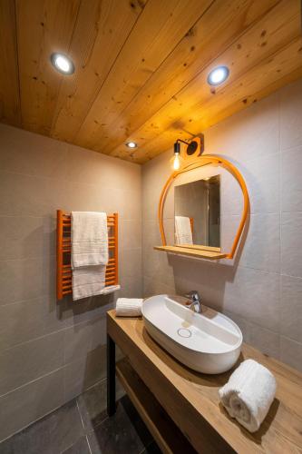 Ένα μπάνιο στο Hotel Base Camp Lodge - Les 2 Alpes