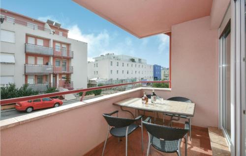 Balkón alebo terasa v ubytovaní One-Bedroom Apartment Split With Sea View 02
