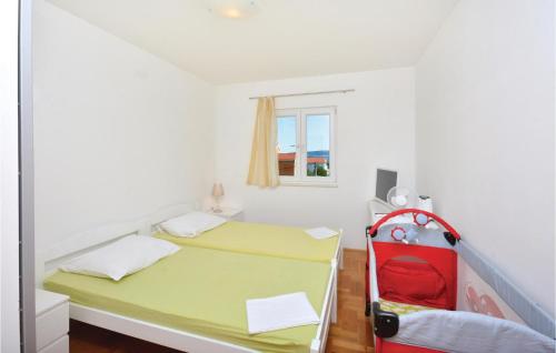 Krevet ili kreveti u jedinici u objektu Beautiful Home In Kastel Stafilic With Wifi