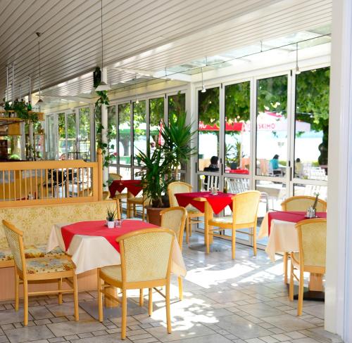 Restoran ili drugo mesto za obedovanje u objektu Strandhotel Pichler