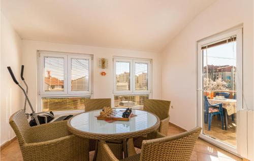 Gorgeous Apartment In Pula With Wifi