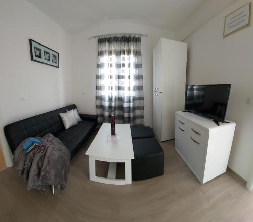 Apartments Karlo