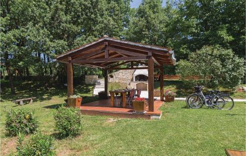 Zahrada ubytování Holiday Home Jakacici Jakacici