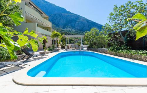 Holiday Home Veliko Brdo-Vrcani Bb Iii