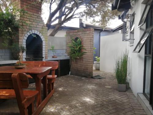 Galeriebild der Unterkunft Roxy's Rest Guest House in Vanderbijlpark