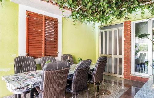 Nice Apartment In Pula With Wifi