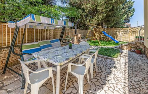 Beautiful Home In Medulin