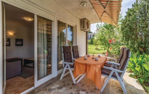 Apartment Regi Vi
