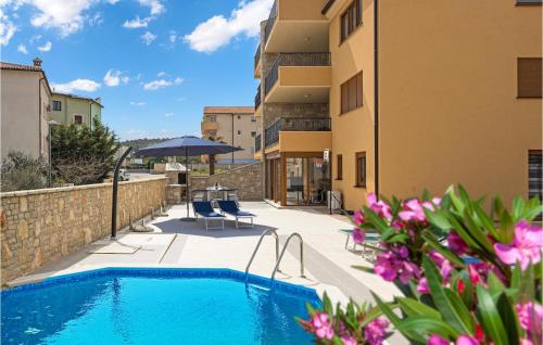 Gorgeous Apartment In Liznjan With Wifi