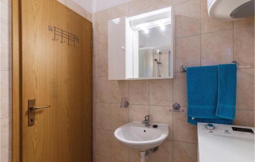 חדר רחצה ב-Beautiful Apartment In Pula With 1 Bedrooms And Wifi