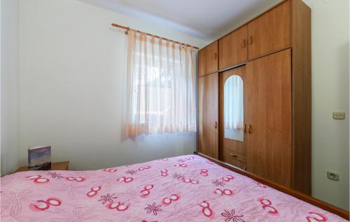 מיטה או מיטות בחדר ב-Beautiful Apartment In Pula With 1 Bedrooms And Wifi