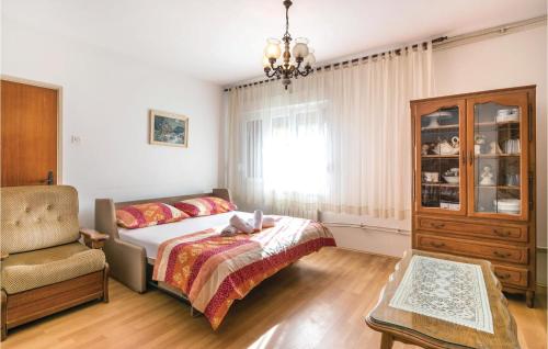 1 Bedroom Cozy Apartment In Pula