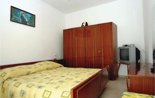 Two-Bedroom Holiday Home In Pula