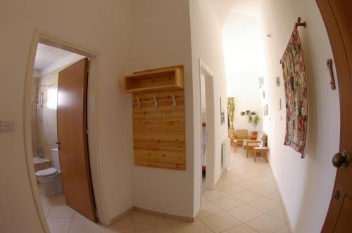 Imagen de la galería de Kissonerga Apartment, en Pafos