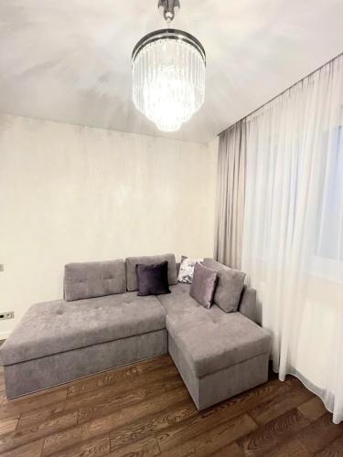 Posezení v ubytování 1 room 60m2 center of Obolon near River side. 11 Floor