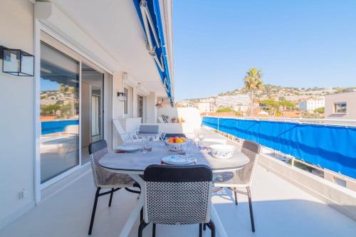 1-Br Apartment Sea View Terrace & Parking