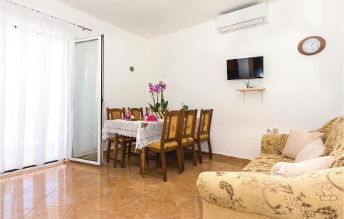 Apartment Vodice With Sea View V