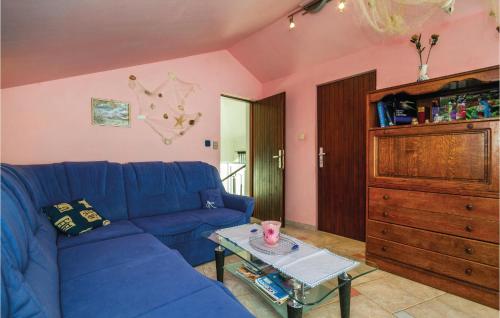 Fotografie z fotogalerie ubytování Nice Apartment In Karlobag With Wifi v destinaci Barić Draga