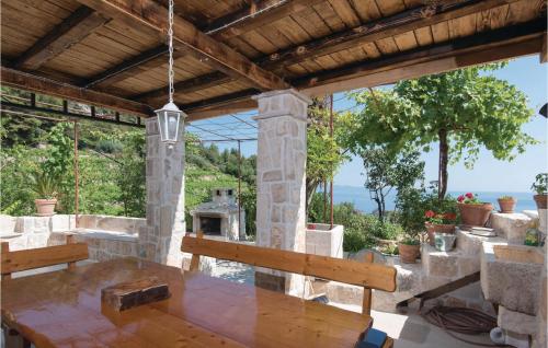 Four-Bedroom Holiday Home In Orebic