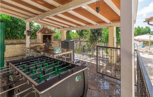 Gorgeous Home In Medulin