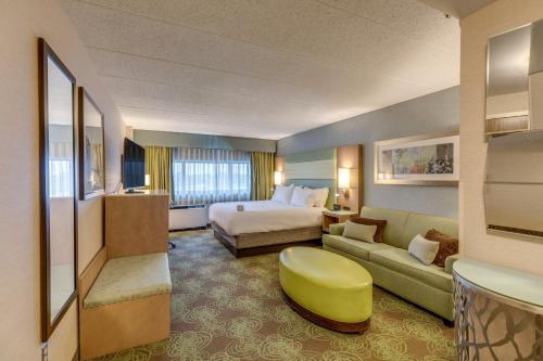 Foto da galeria de Crowne Plaza Lansing, an IHG Hotel em Lansing