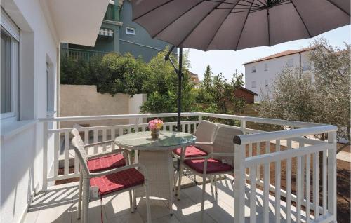 Cozy Apartment In Novigrad With Swimming Pool