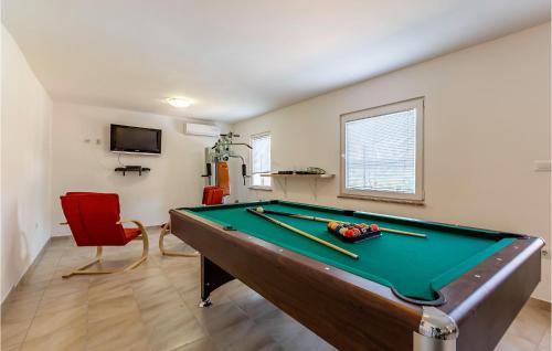 Gorgeous Home In Pula