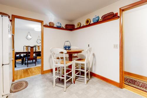 Kelleys Bay Bungalow – Photos 5