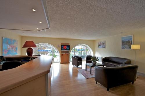 Posezení v ubytování Hotel Le Bourbon Pau Centre