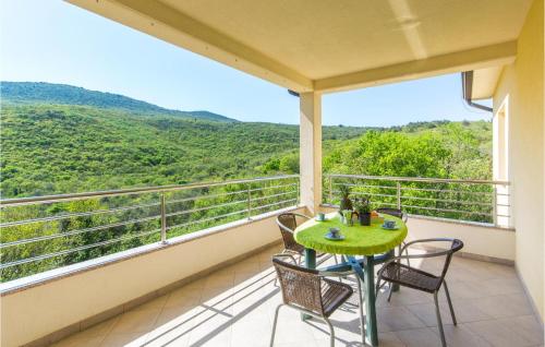 Apartment Marina Iv