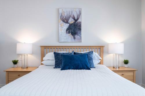 Imagen de la galería de Luxurious Blue Mountain 3BR & 3BTH Walk-in to Village, en Blue Mountains