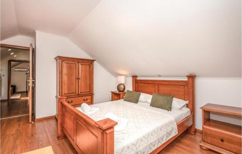 Gallery image of Beautiful Home In Glavina Gornja With Private Swimming Pool, Can Be Inside Or Outside in Gornja Glavina