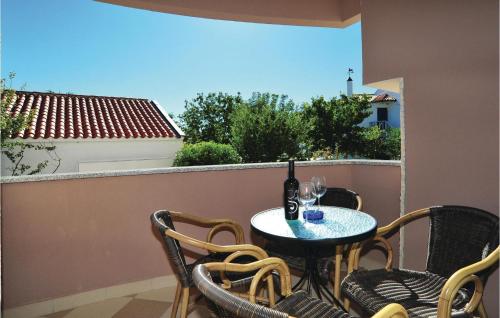 Cozy Apartment In Bibinje
