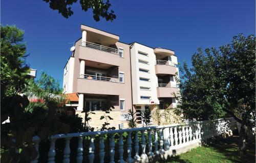 Cozy Apartment In Bibinje