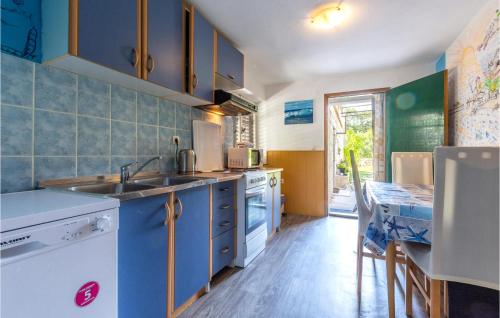 One-Bedroom Apartment In Omis