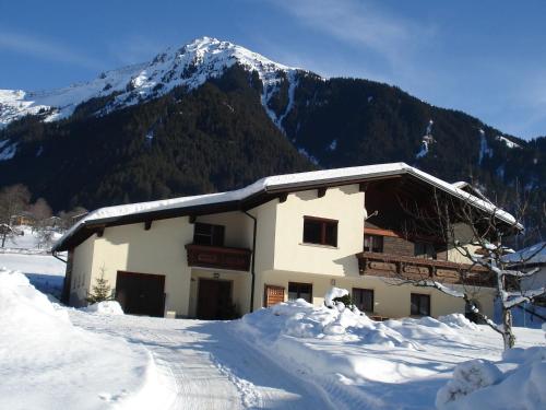 Beautiful spacious holiday apartment with balcony in St Gallenkirch Vorarlberg