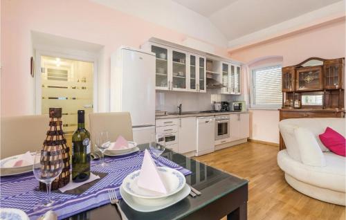 Lovely Home In Opatija With Wifi